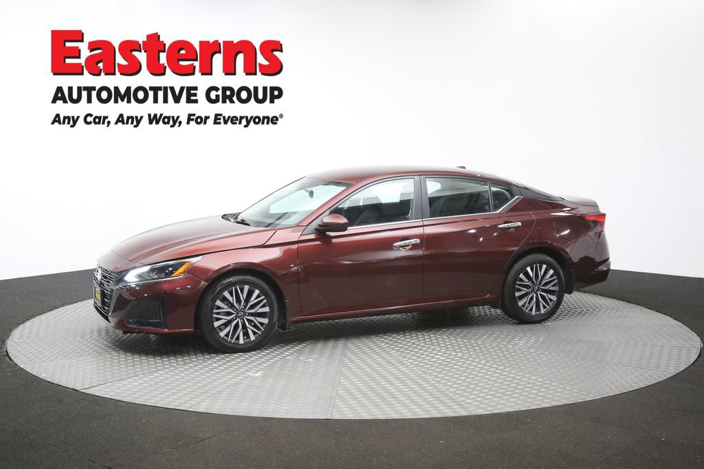 Used 2023 Nissan Altima 2.5 SV FWD image 57