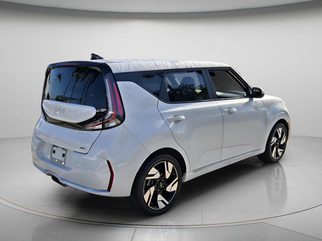 Used 2023 Kia Soul GT-Line w/ GT-Line Technology Package FWD image 7