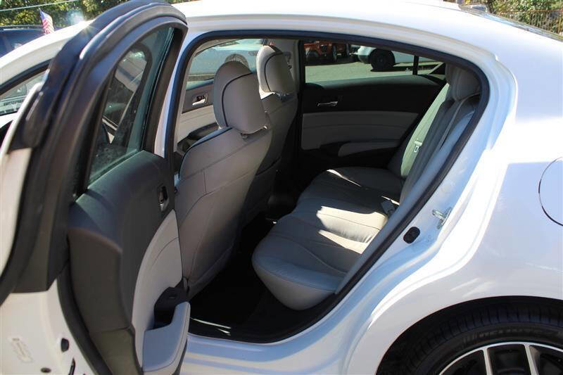 Used 2020 Acura ILX image 24