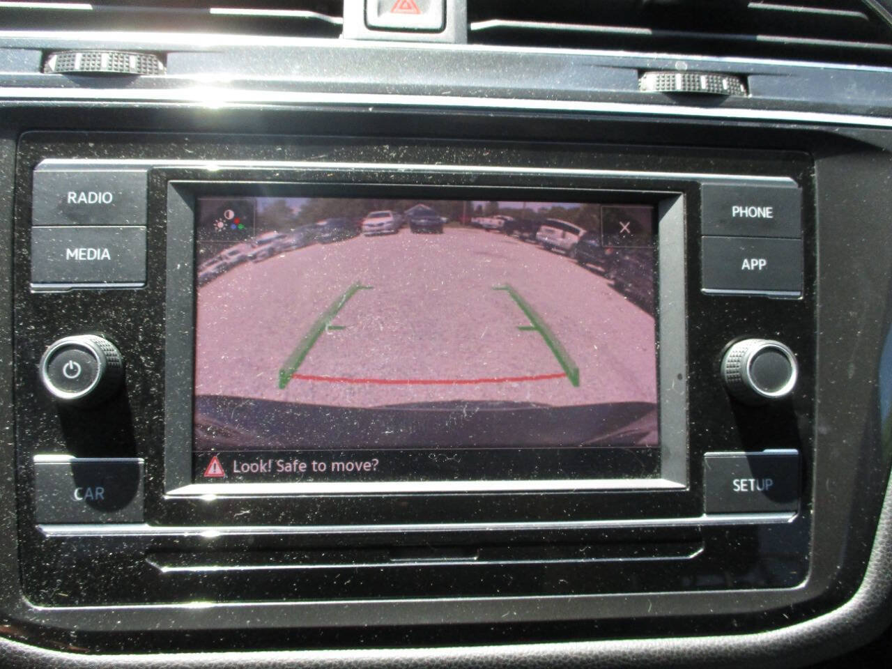 Used 2018 Volkswagen Tiguan S AWD/4WD image 10