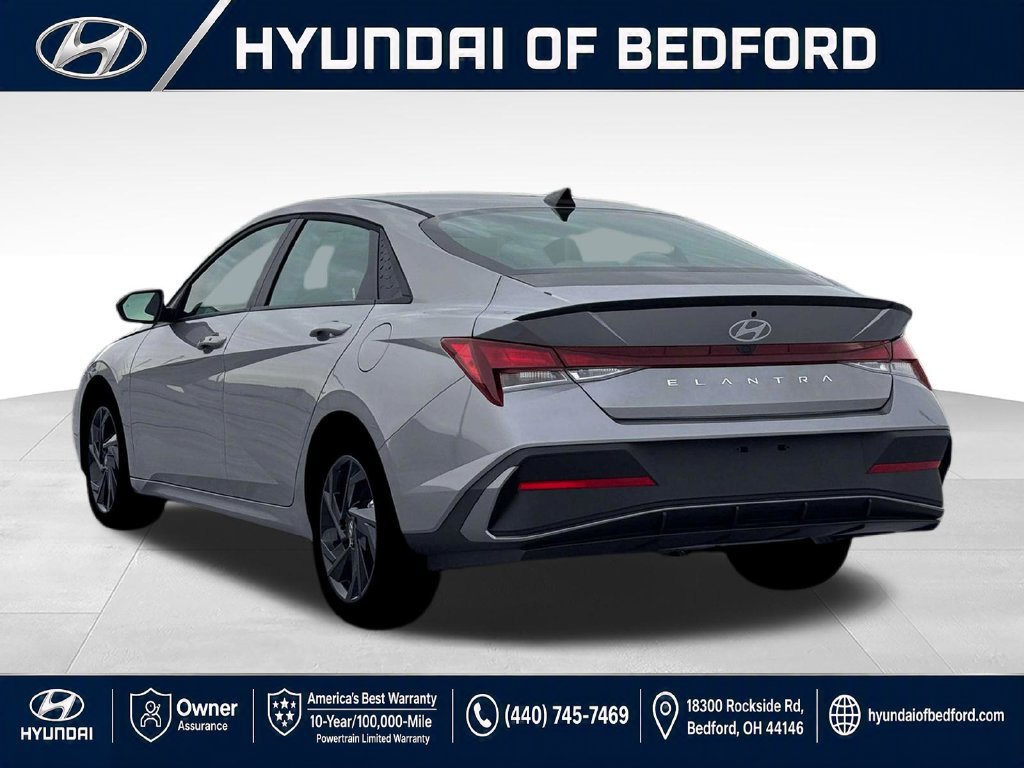 Used 2026 Hyundai Elantra Sport FWD image 6