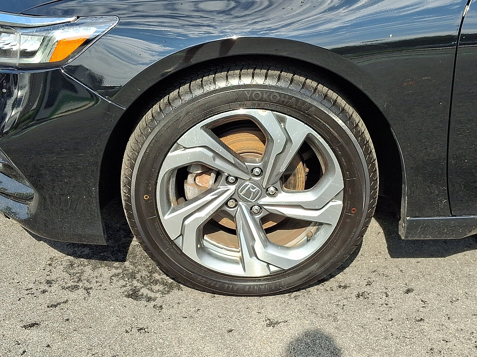 Used 2019 Honda Accord EX image 9