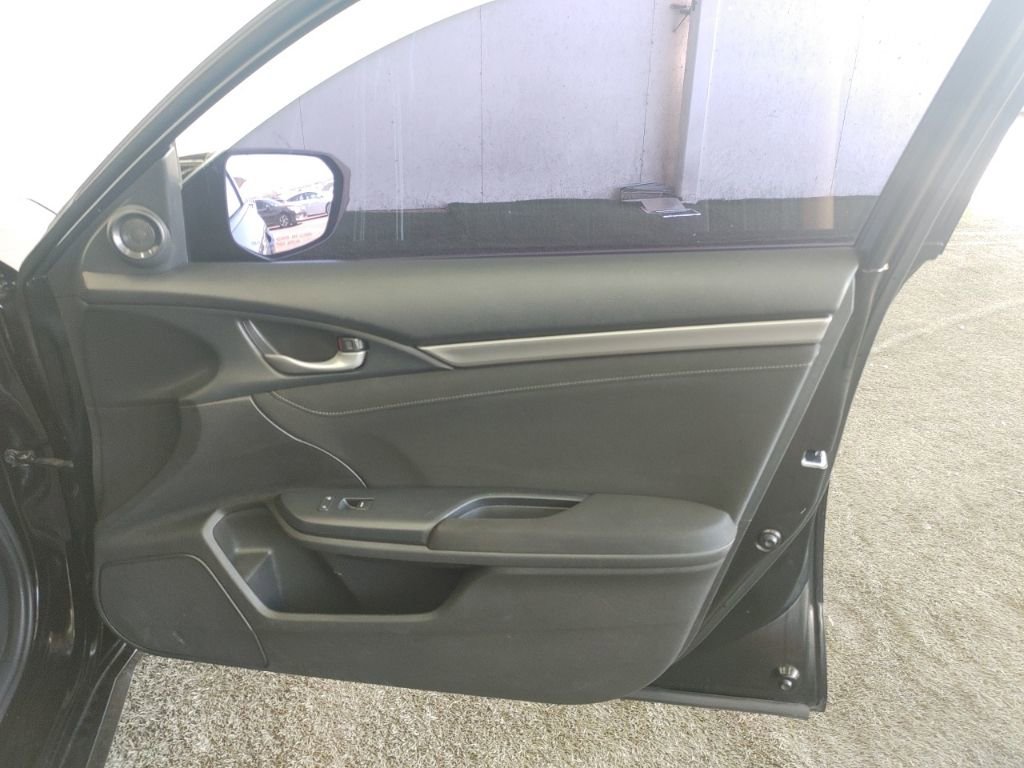 Used 2018 Honda Civic EX image 17