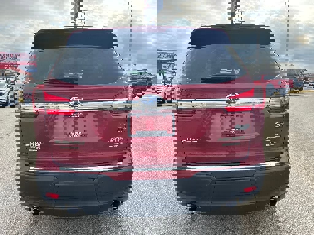 Used 2022 Subaru Ascent Limited w/ Technology Package image 4