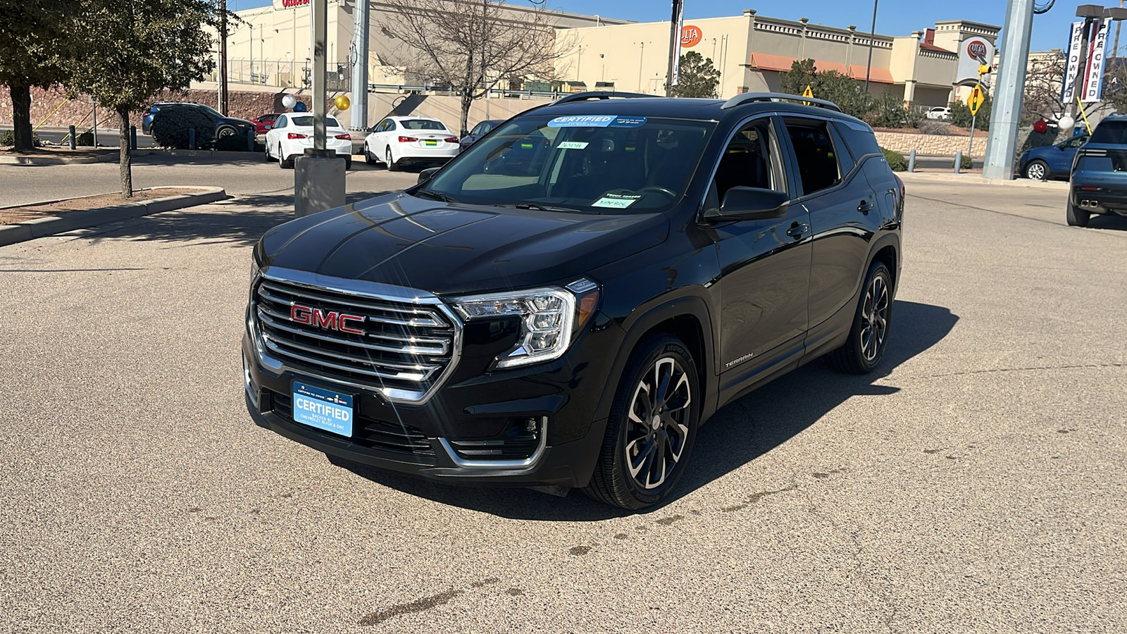 Certified 2022 GMC Terrain SLT w/ Infotainment Package II image 3