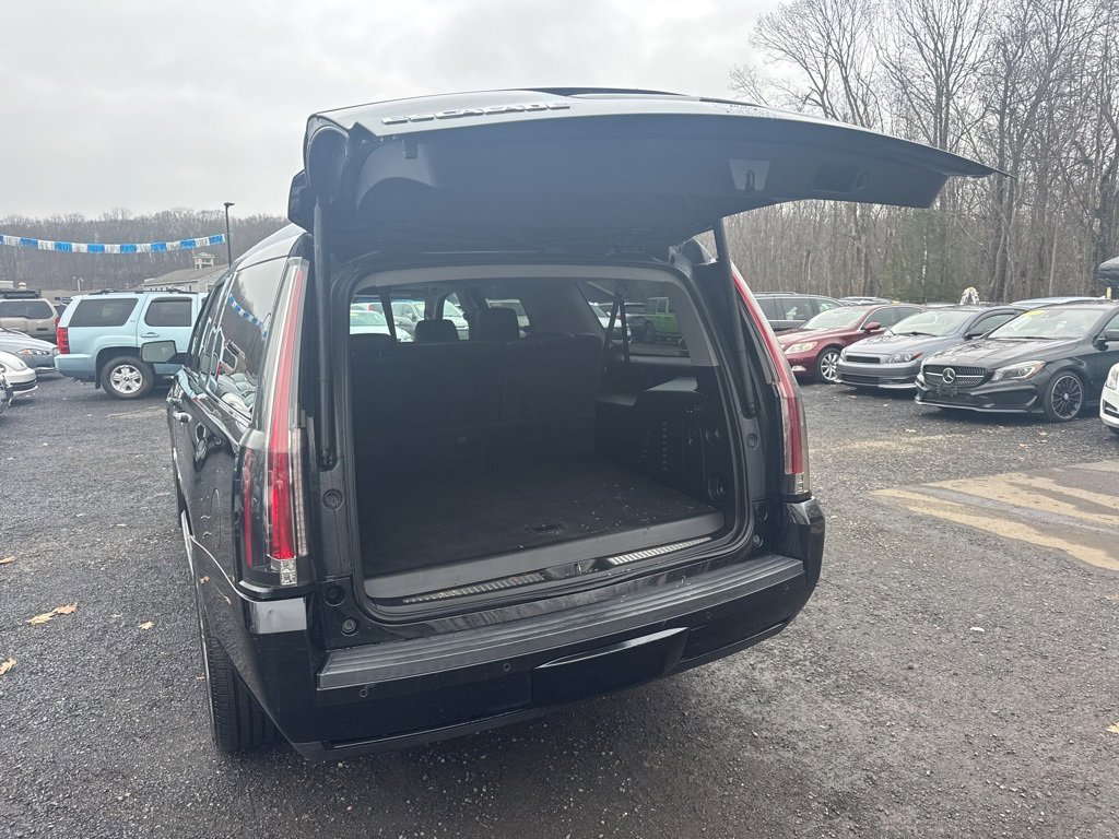 Used 2015 Cadillac Escalade ESV Luxury image 40