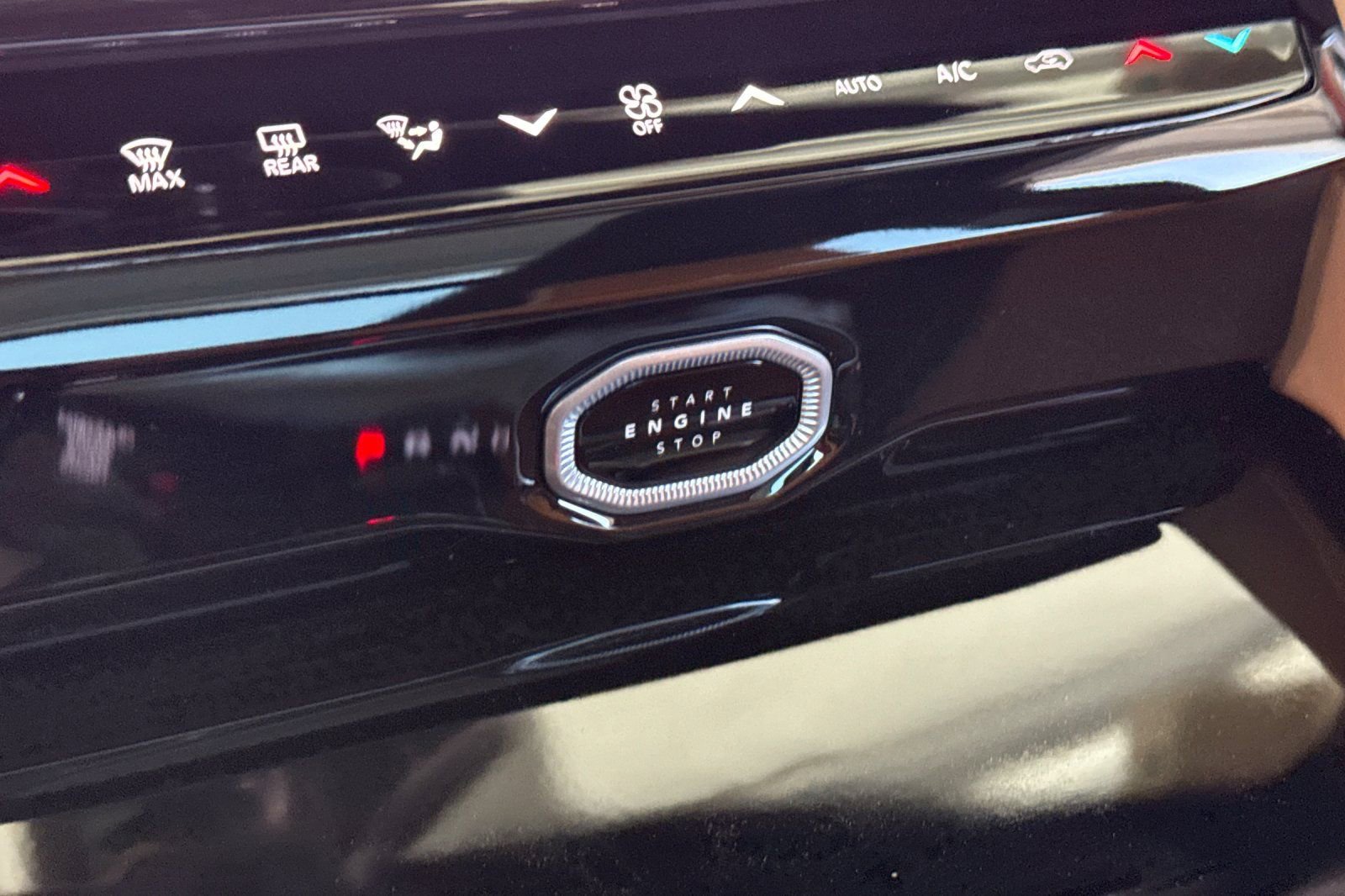 New 2026 Jeep Grand Cherokee Summit AWD/4WD image 22