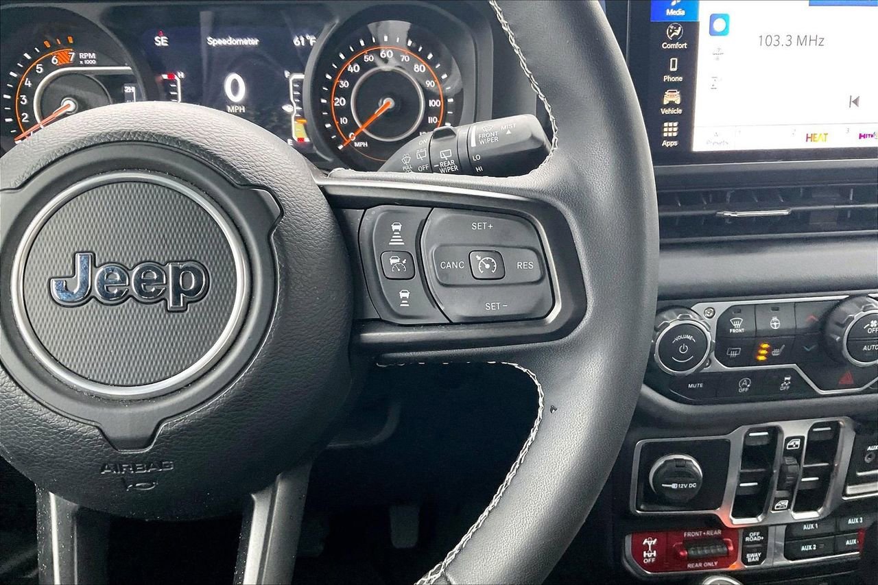 Certified 2025 Jeep Wrangler Unlimited Rubicon w/ Convenience Group image 29