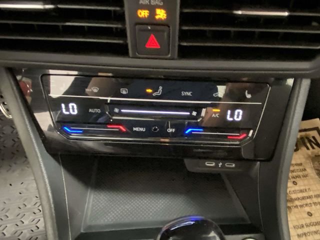 Used 2025 Volkswagen Jetta Sport image 19