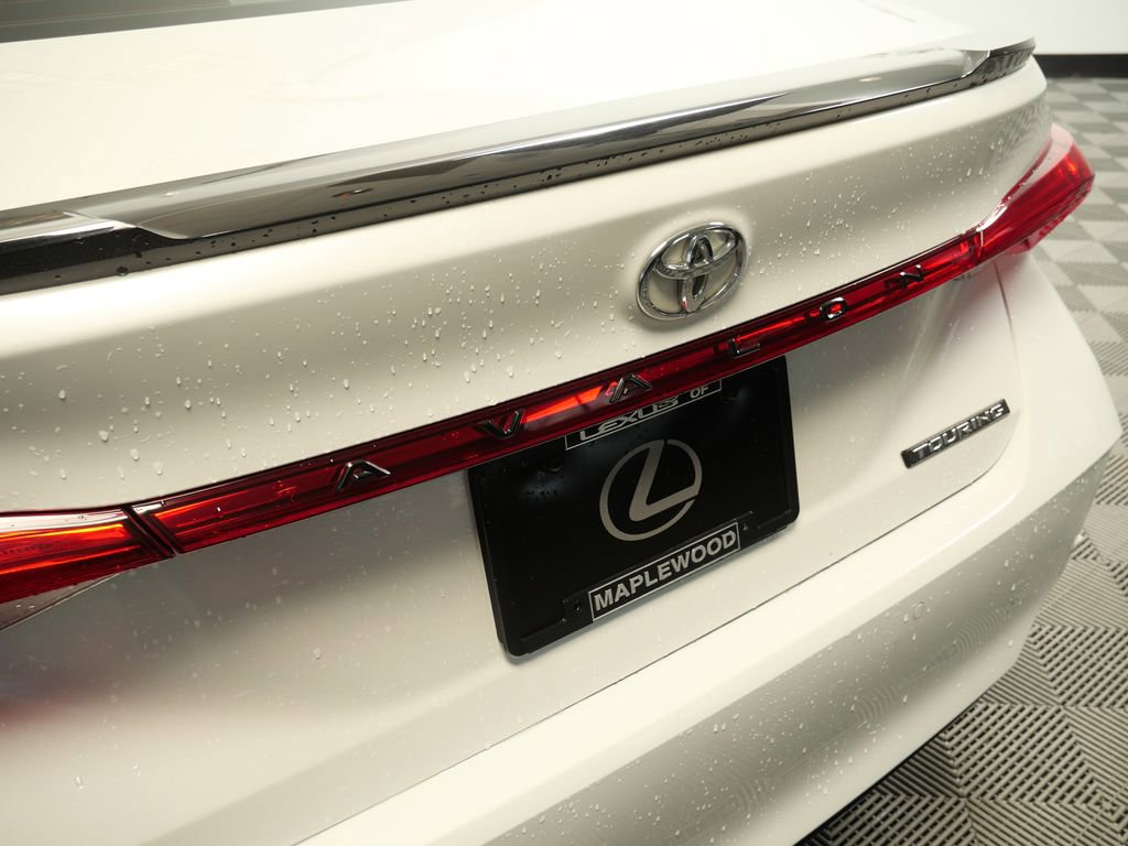 Used 2019 Toyota Avalon Touring w/ Advanced Safety Package image 9