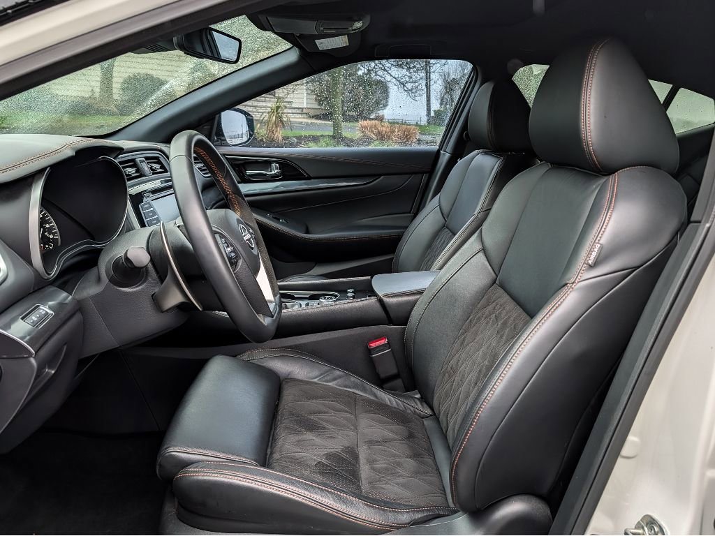 Used 2023 Nissan Maxima SR w/ Sport Mat Group image 14