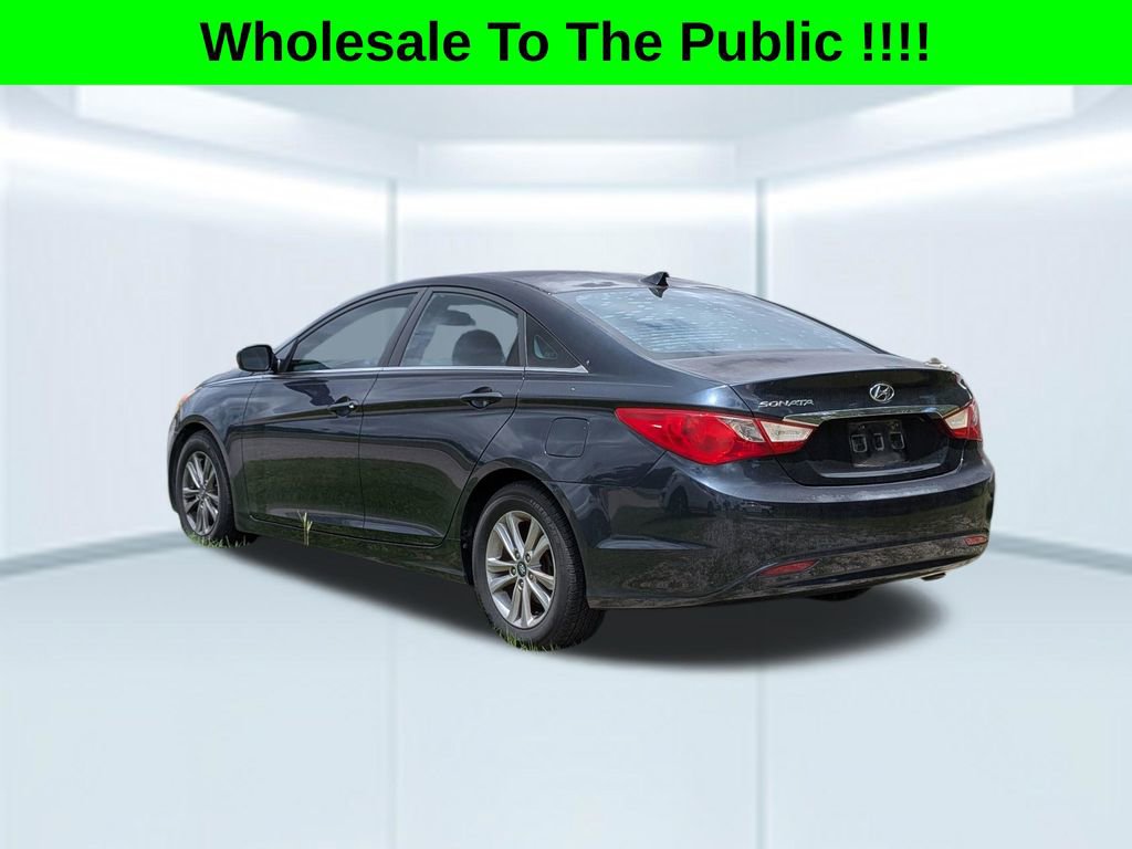 Used 2011 Hyundai Sonata GLS FWD image 3