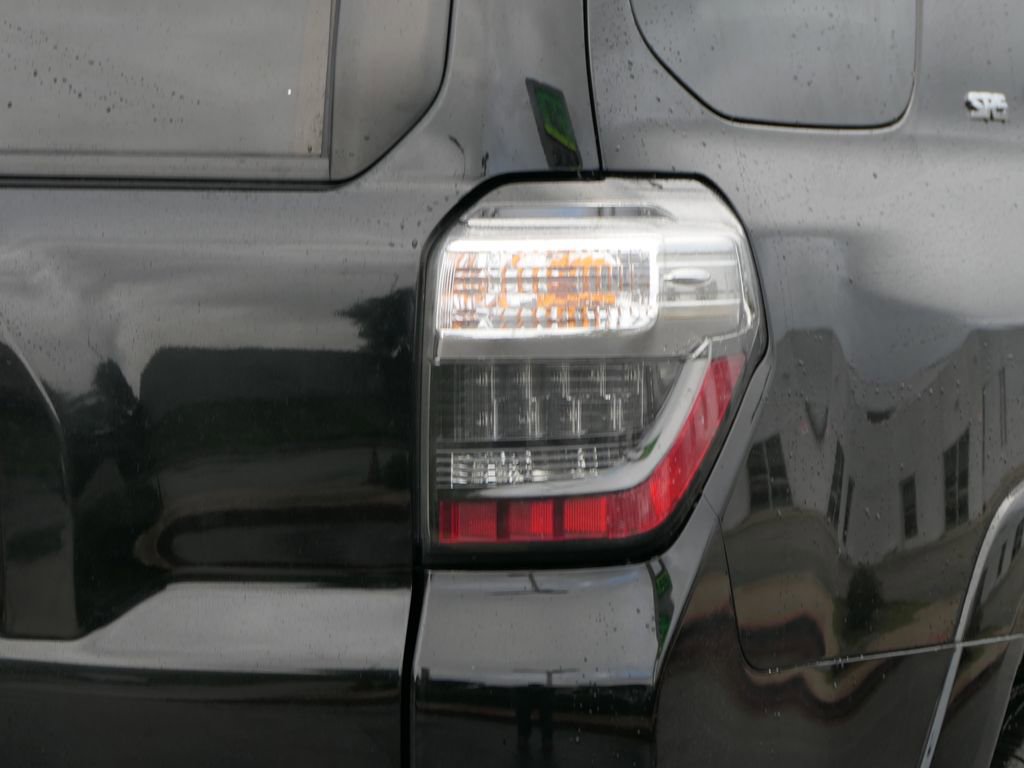 Used 2024 Toyota 4Runner SR5 image 3