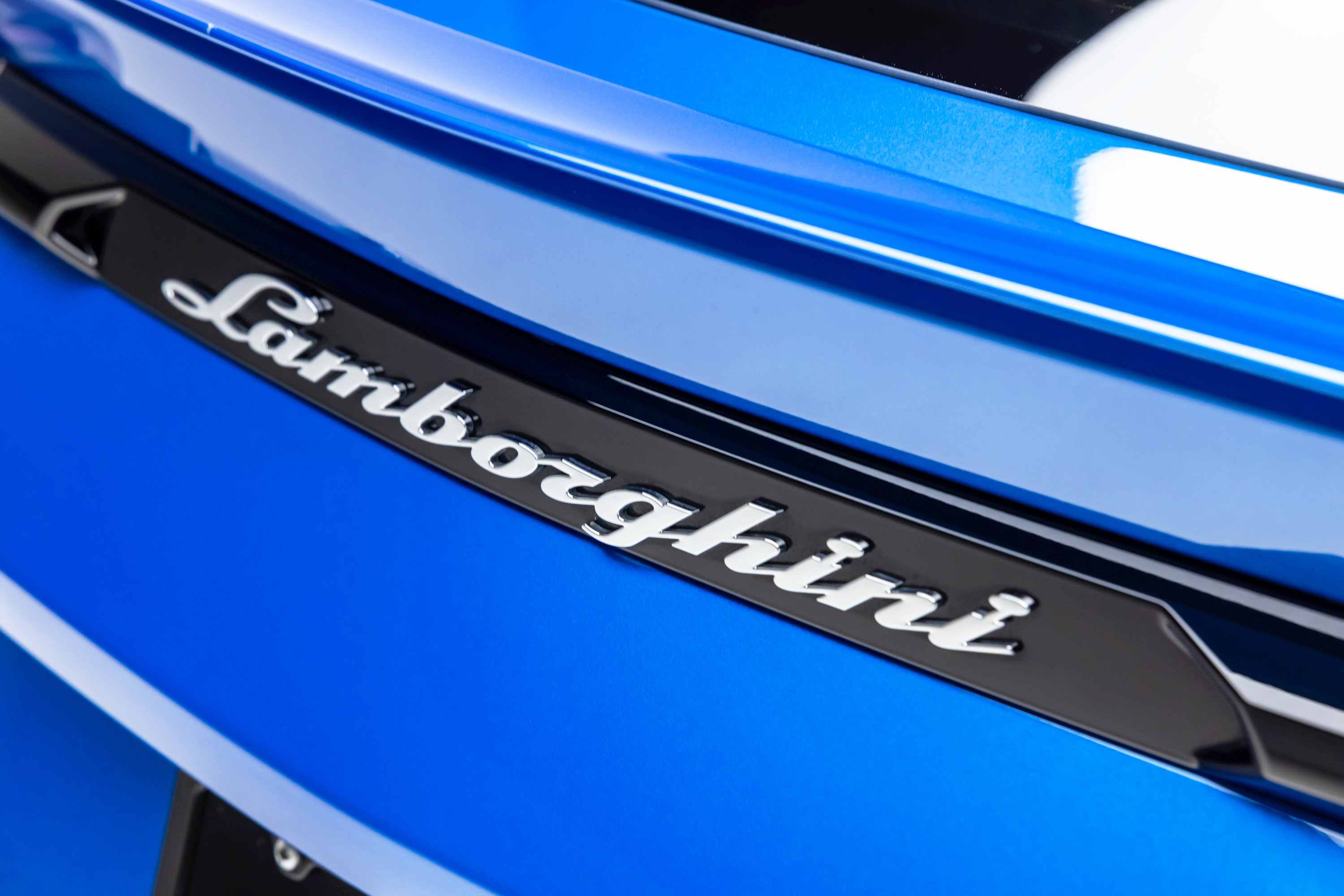 Used 2019 Lamborghini Urus image 38