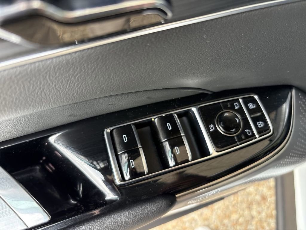 Certified 2025 Cadillac Lyriq Luxury w/ LPO, Floor Liner Package image 24