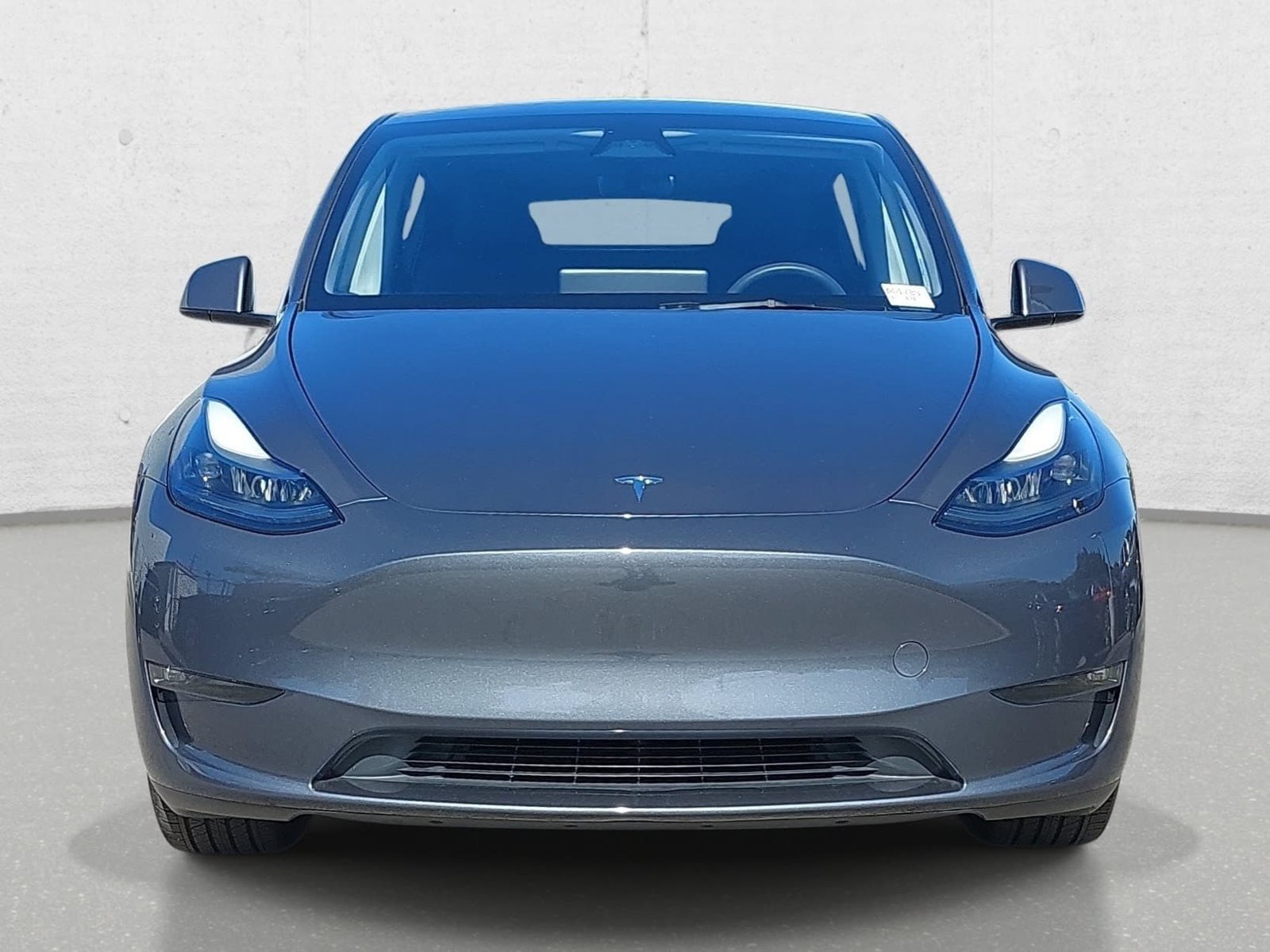 Used 2023 Tesla Model Y 2WD image 2