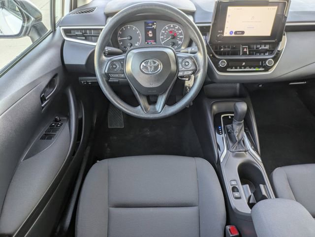 Used 2025 Toyota Corolla LE image 11