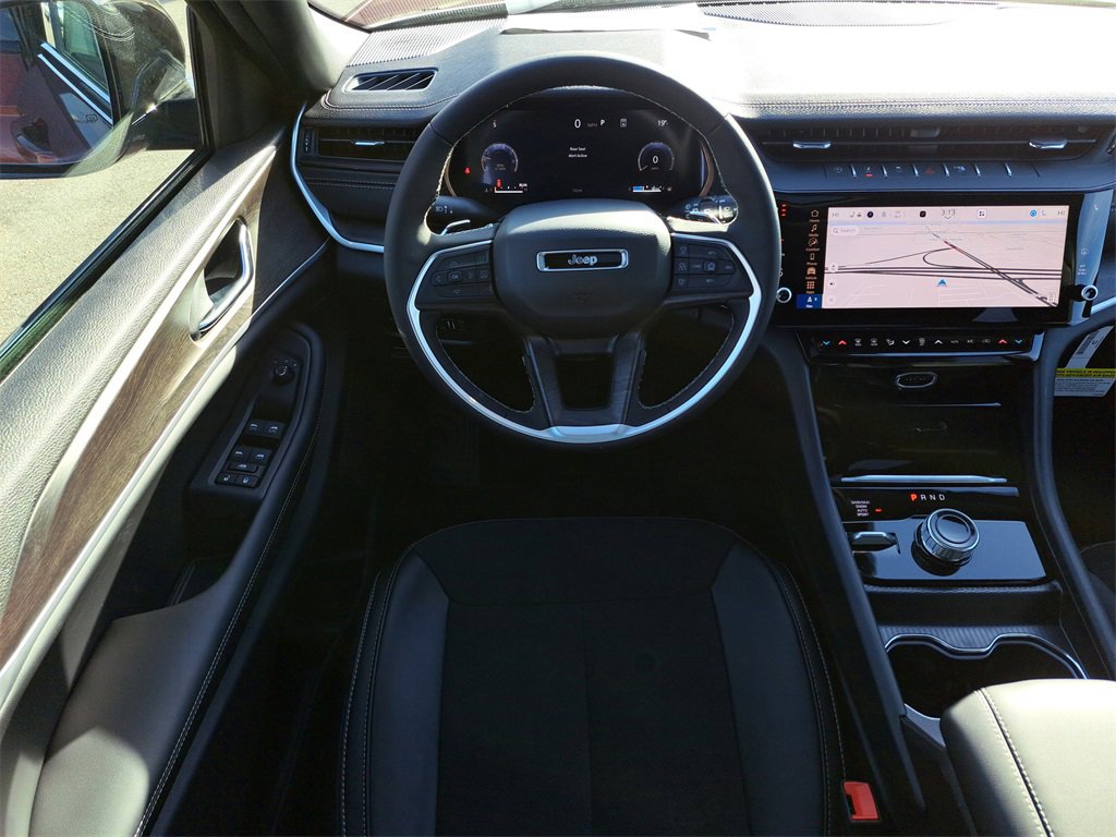 New 2026 Jeep Grand Cherokee Laredo image 13