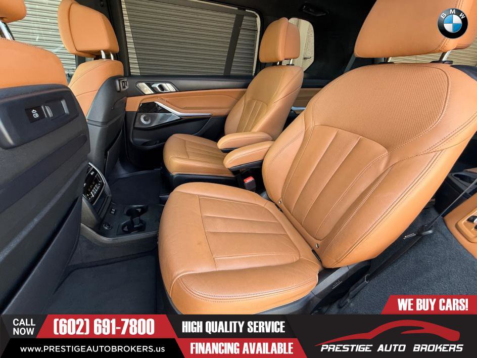 Used 2021 BMW X7 M50i w/ Executive Package image 37