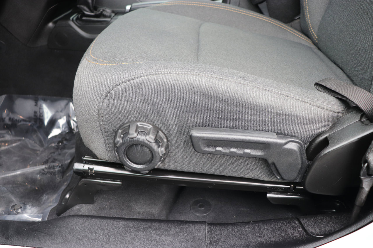 Used 2024 Jeep Wrangler Sahara image 42