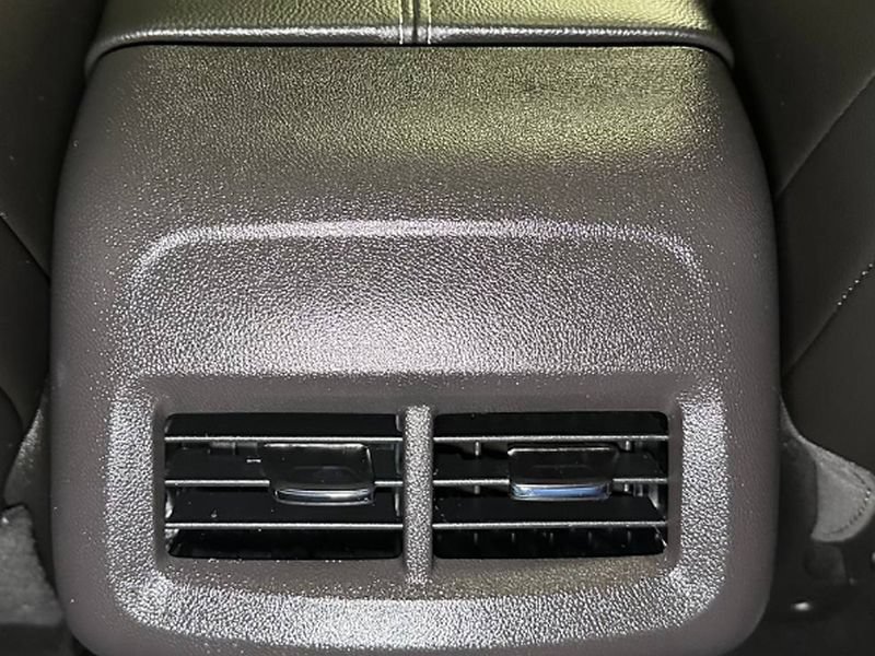 Used 2024 GMC Terrain Denali w/ Denali Premium Package AWD/4WD image 37