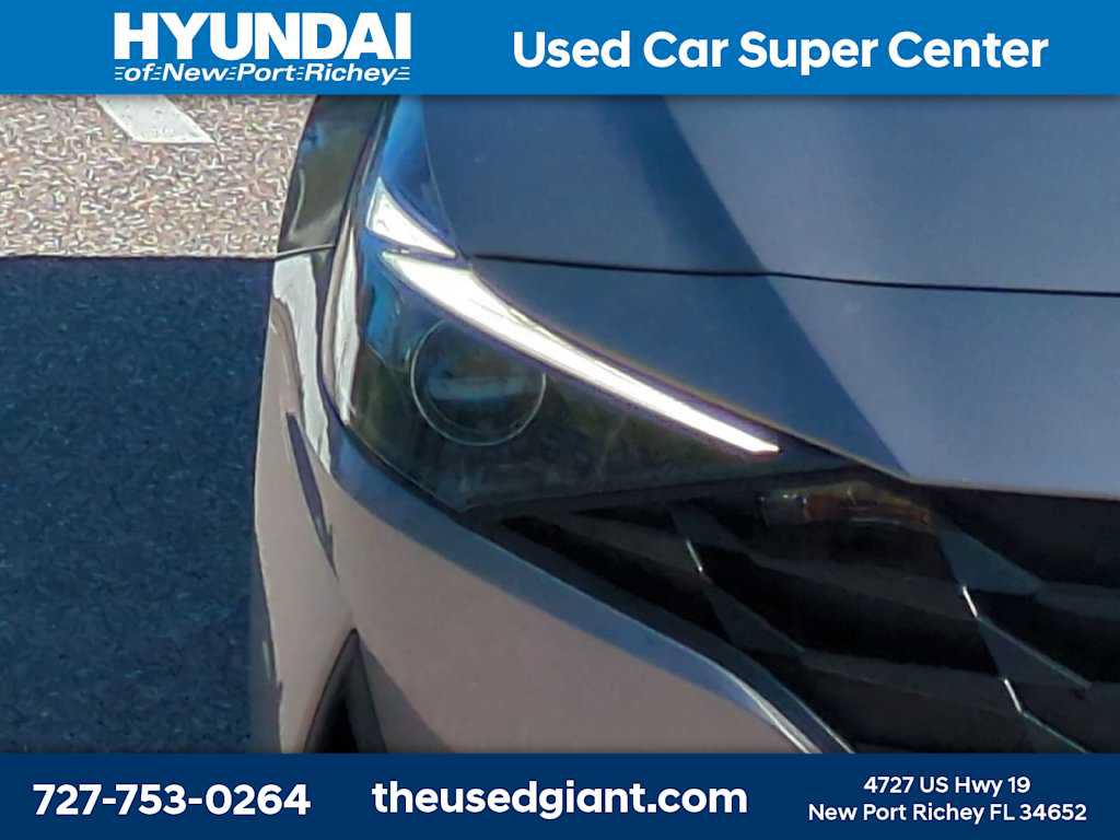 Used 2023 Hyundai Elantra SEL FWD image 9