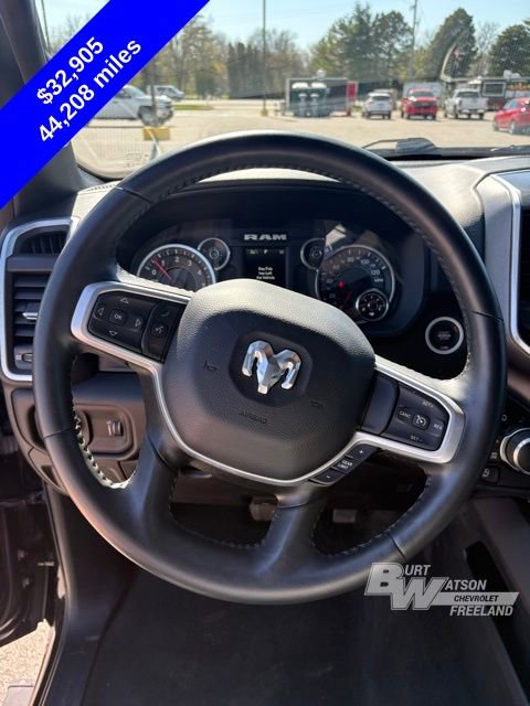 Used 2023 RAM 1500 4x4 Crew Cab image 18