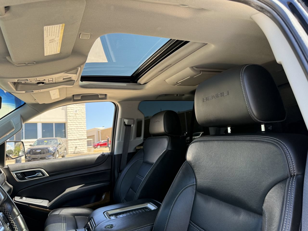 Used 2019 GMC Yukon Denali w/ Denali Ultimate Package RWD image 23