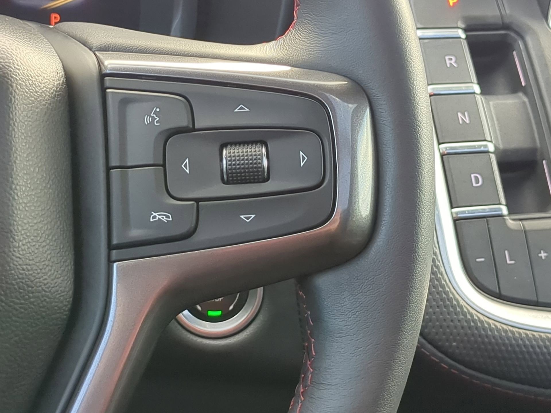 Used 2022 Chevrolet Tahoe RST w/ Luxury Package image 19