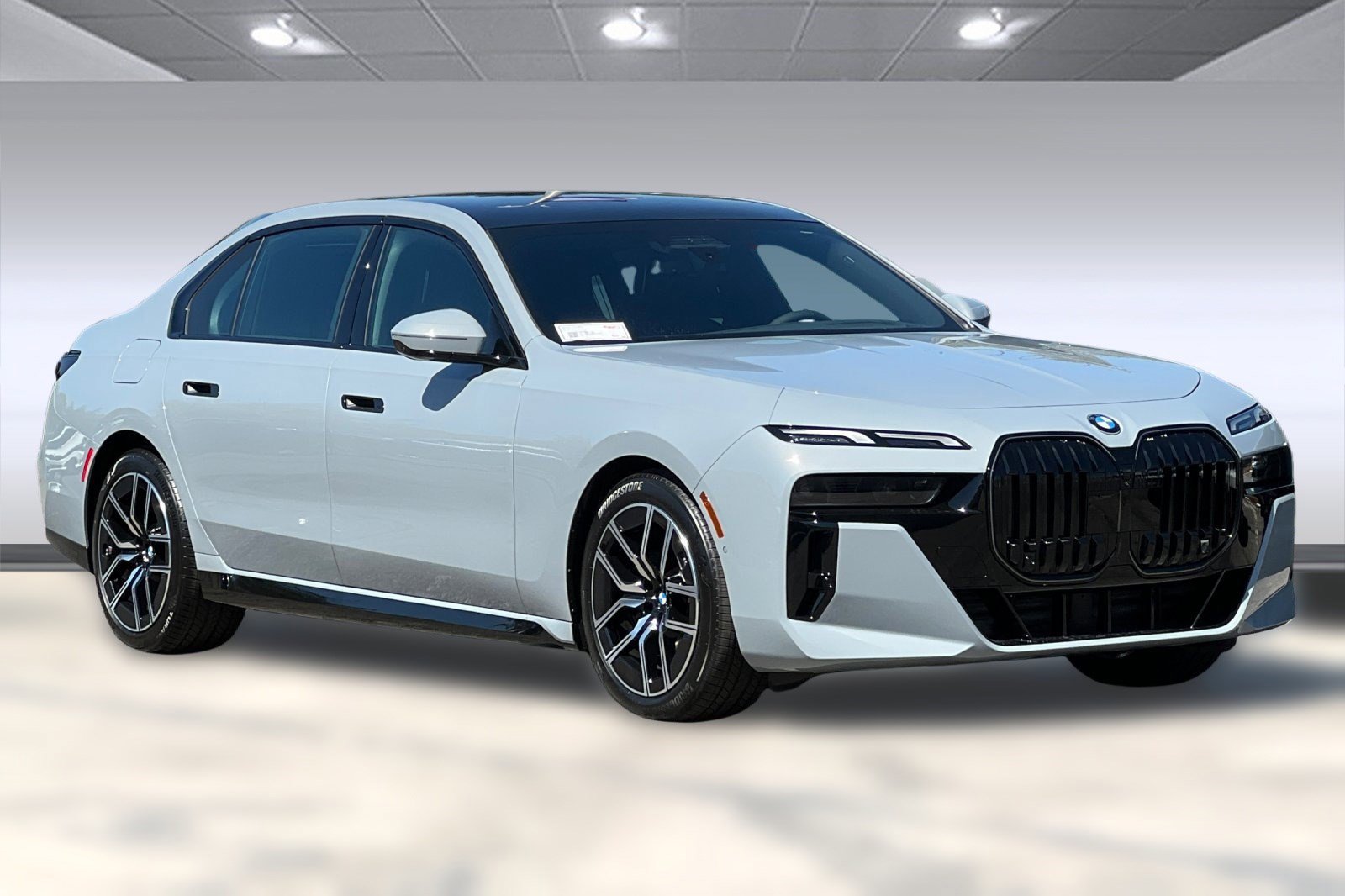 New 2025 BMW 740i image 6