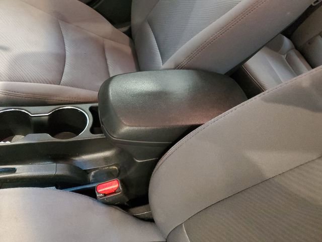 Used 2013 Hyundai Elantra GLS w/ Preferred Pkg FWD image 27