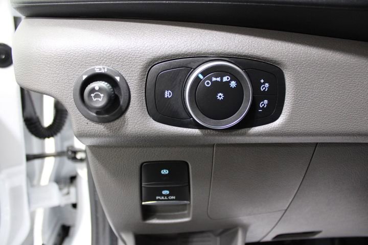 Used 2023 Ford Transit 350 XLT image 32