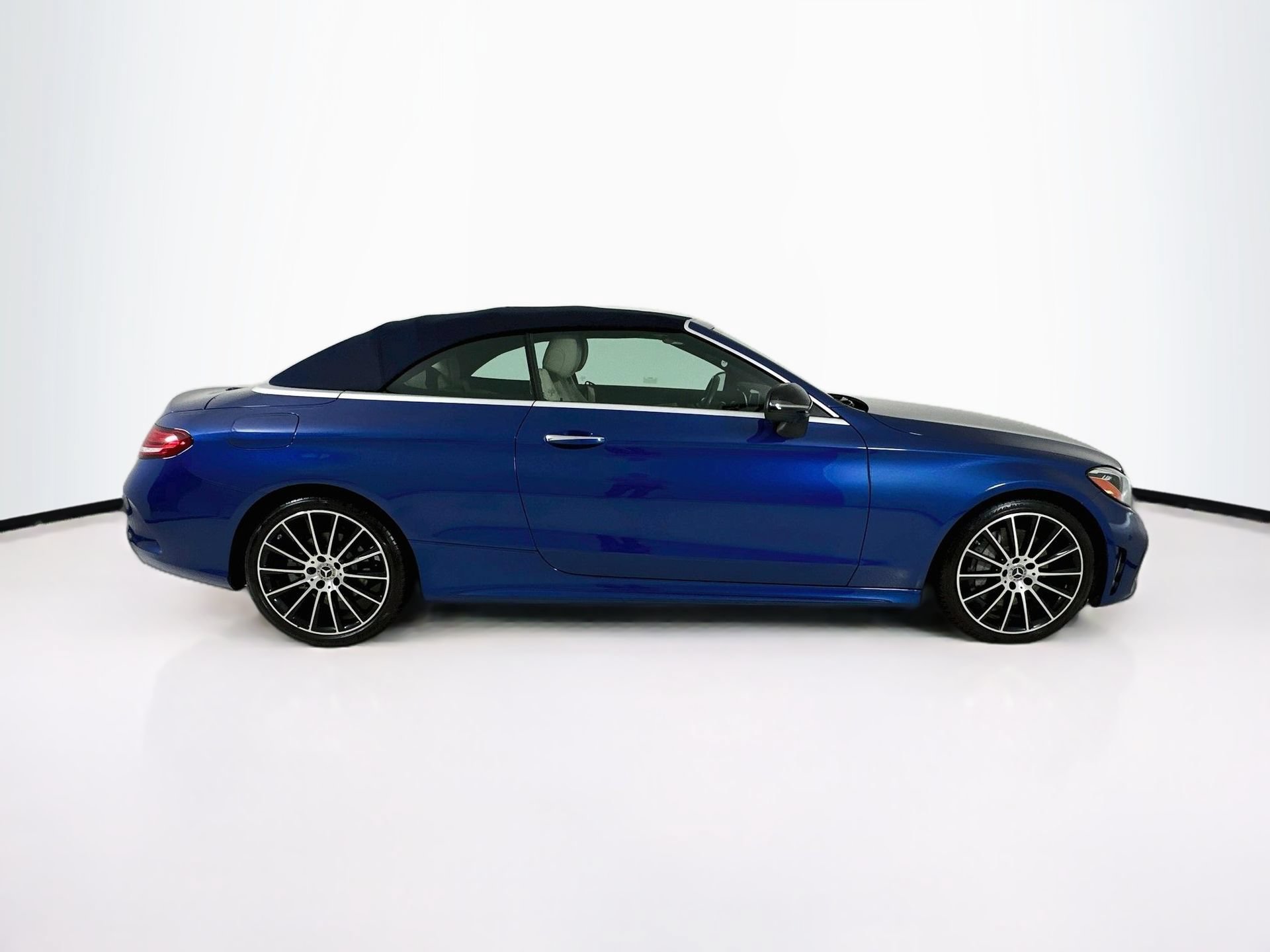 Used 2023 Mercedes-Benz C 300 Cabriolet image 9