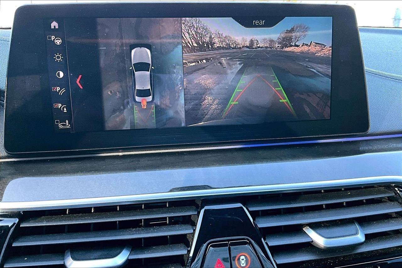 Used 2018 BMW 540i xDrive 540i xDrive w/ M Sport Package image 14