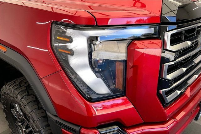 Used 2025 GMC Sierra 3500 AT4 w/ AT4 Premium Plus Package AWD/4WD image 25