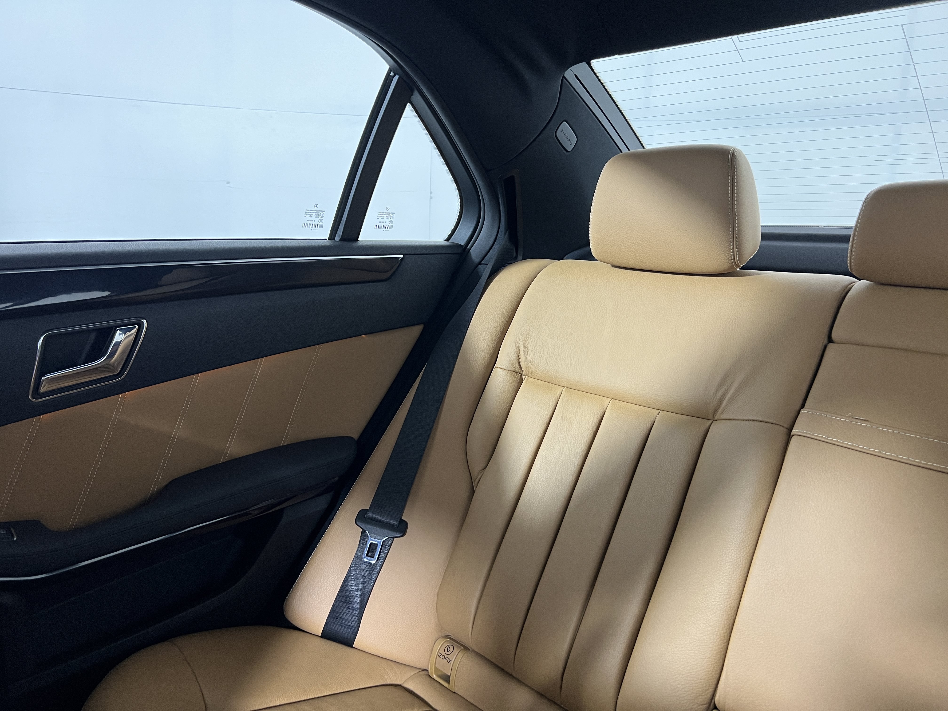 Used 2010 Mercedes-Benz E 350 Sedan image 13