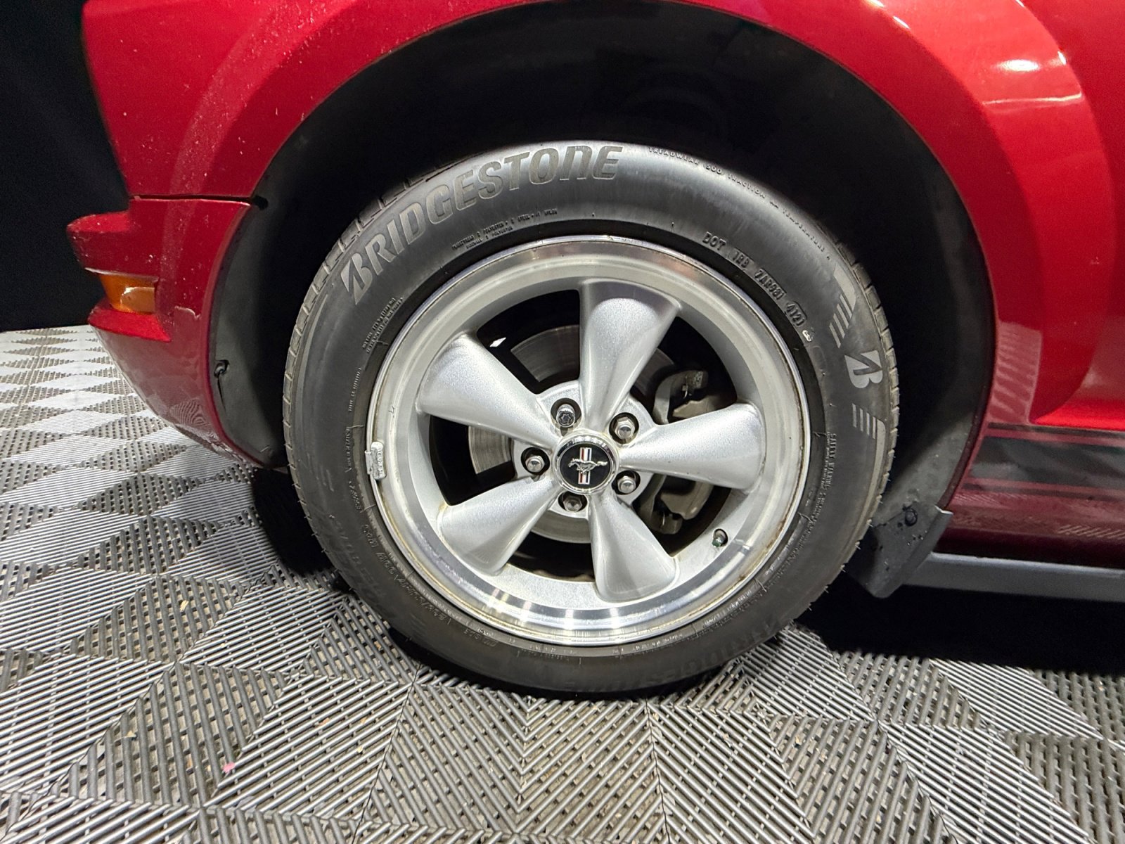 Used 2007 Ford Mustang Premium RWD image 26