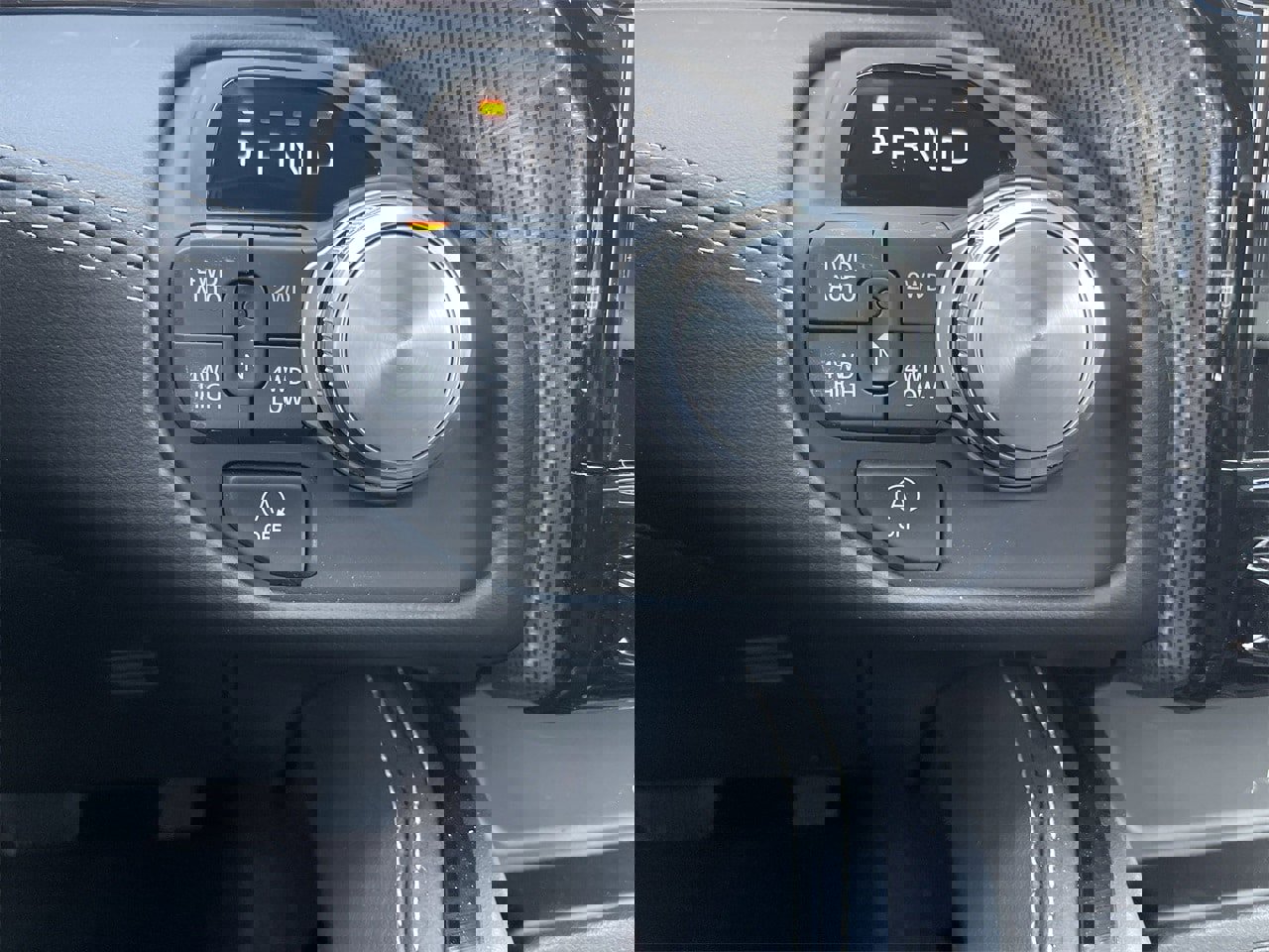New 2025 RAM 1500 Limited image 12