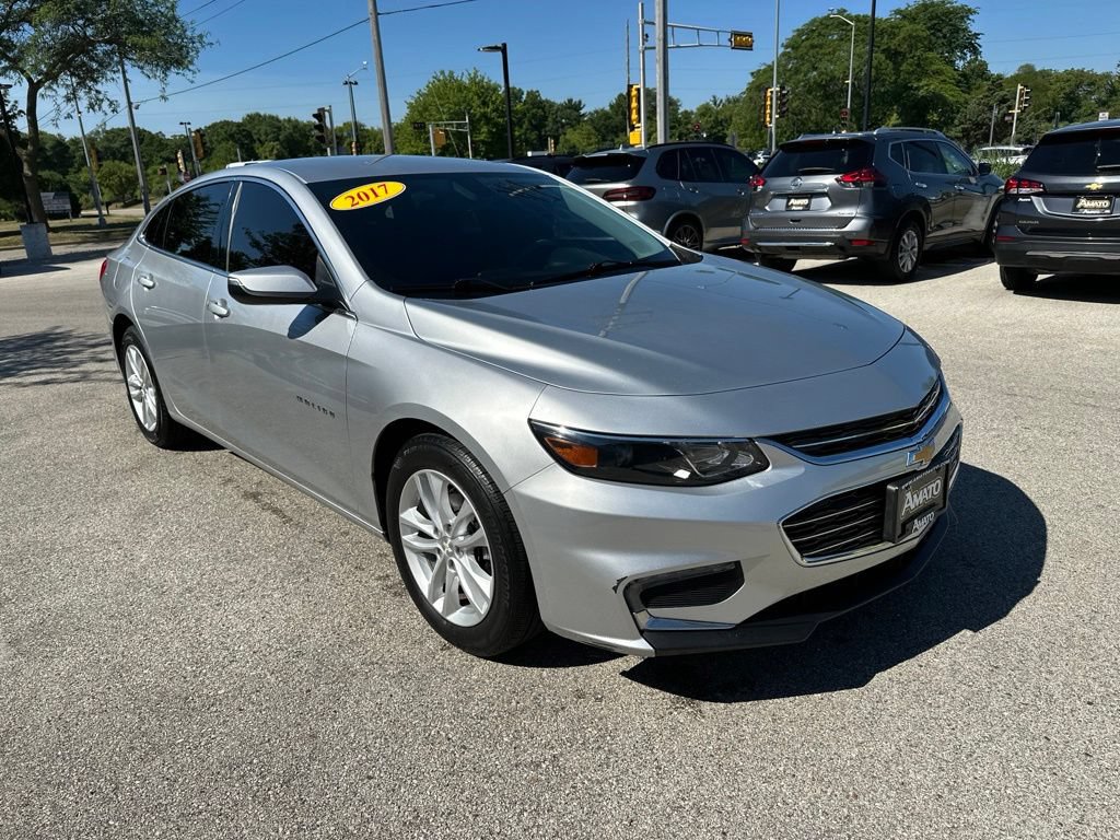 Used 2017 Chevrolet Malibu LT FWD image 4