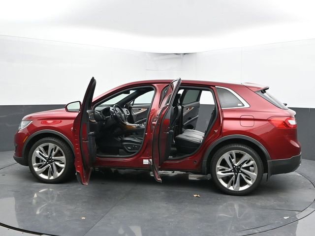Used 2016 Lincoln MKX Reserve w/ Driver Assistance Package image 34