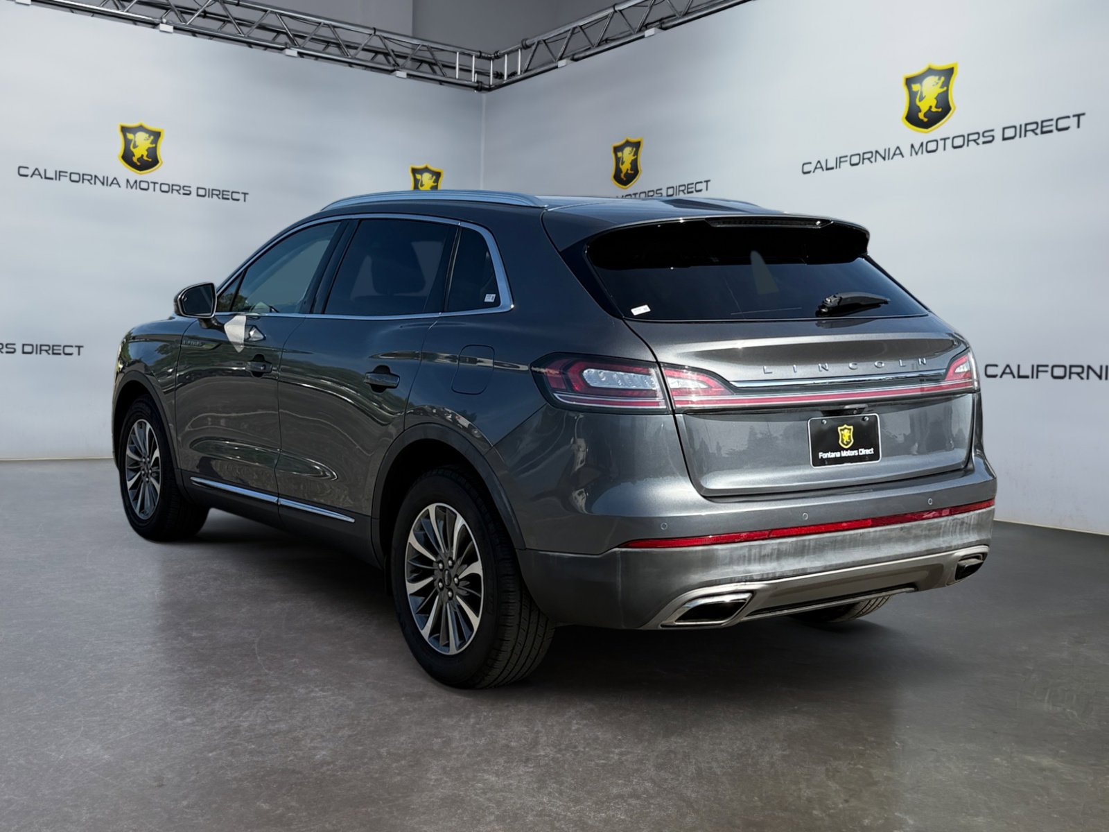 Used 2022 Lincoln Nautilus AWD w/ Premium Package image 3