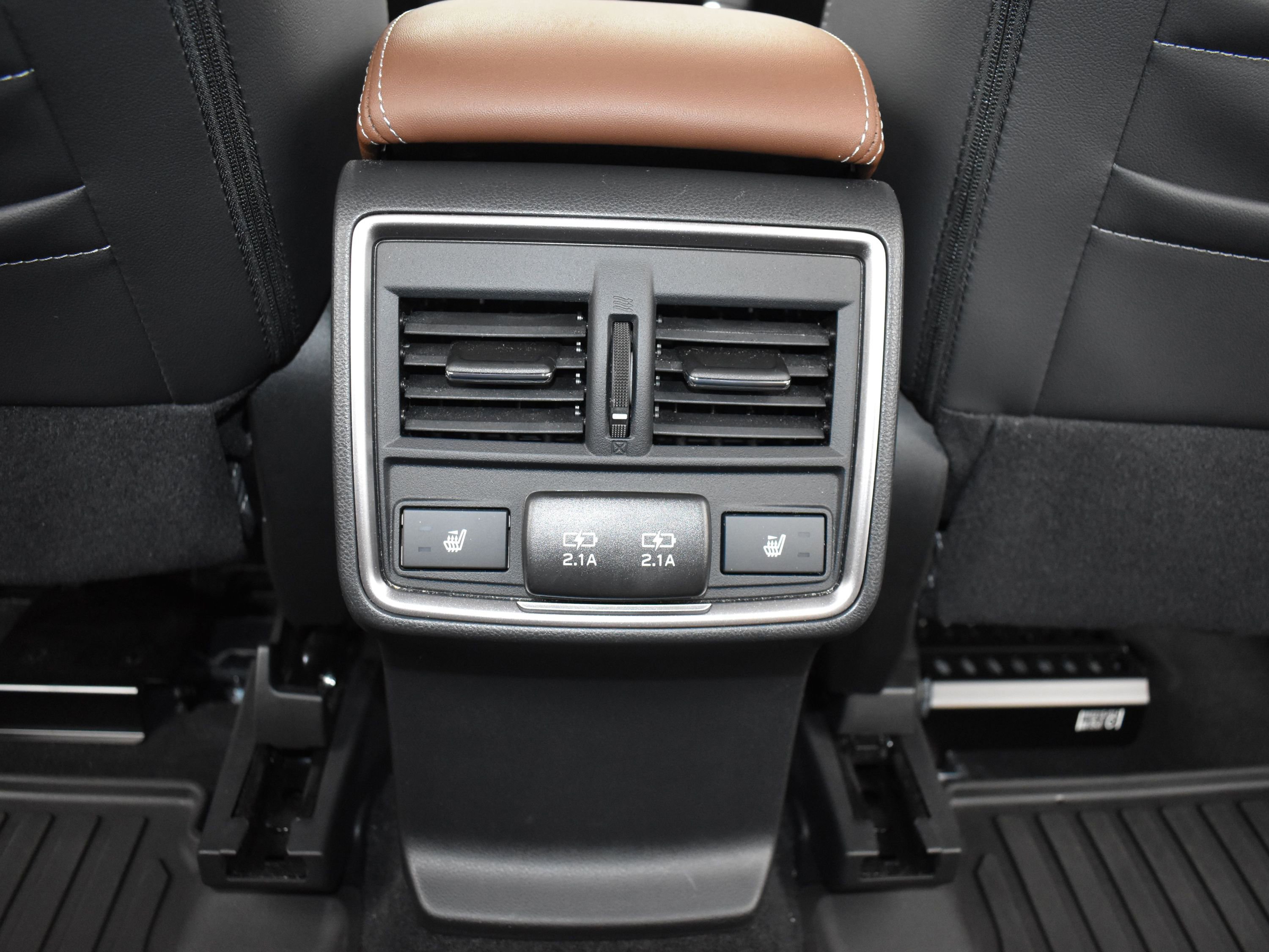 Used 2024 Subaru Forester Touring w/ Pop Package 2 image 14