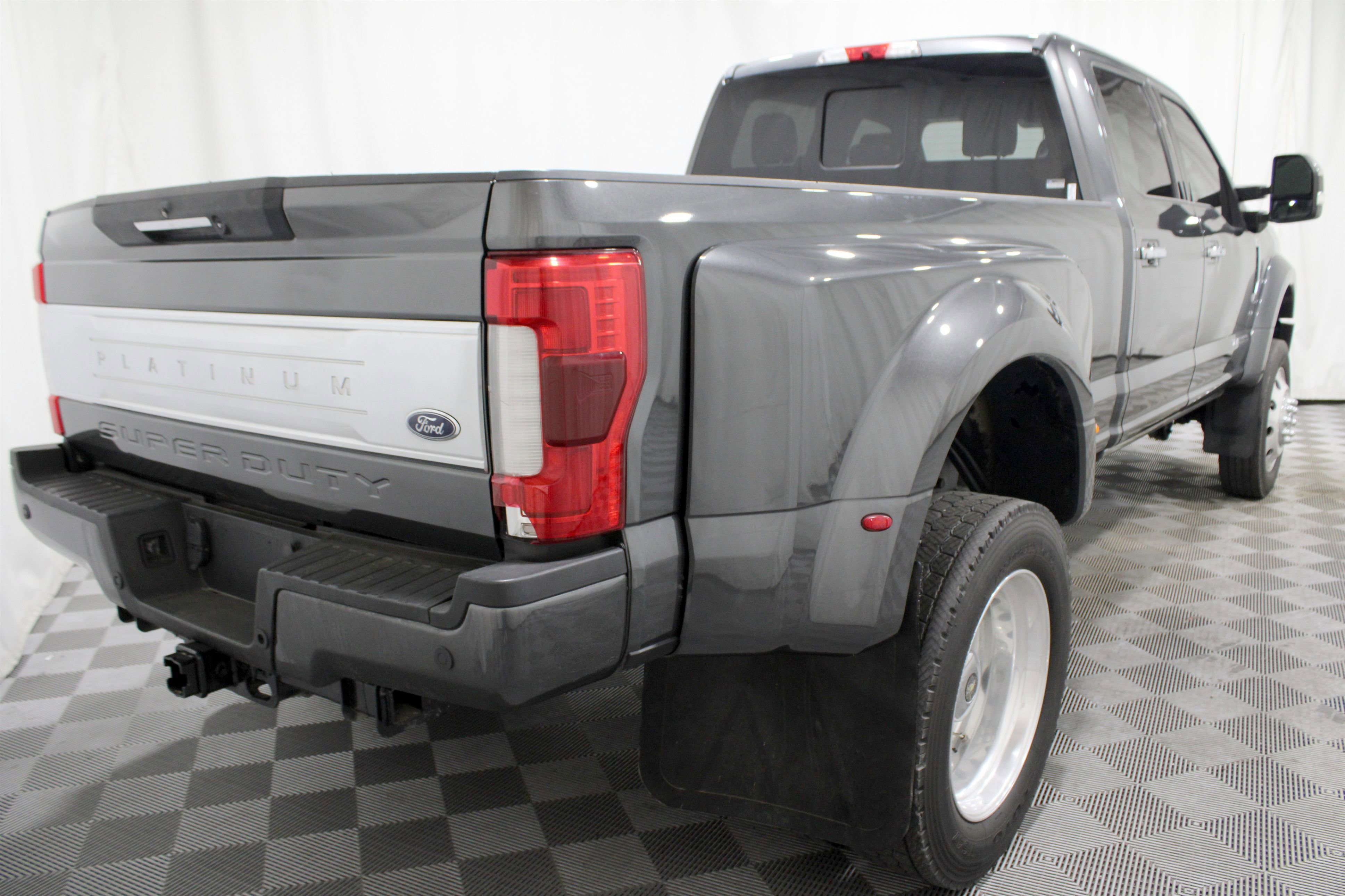 Used 2018 Ford F450 Platinum w/ Platinum Ultimate Package AWD/4WD image 27