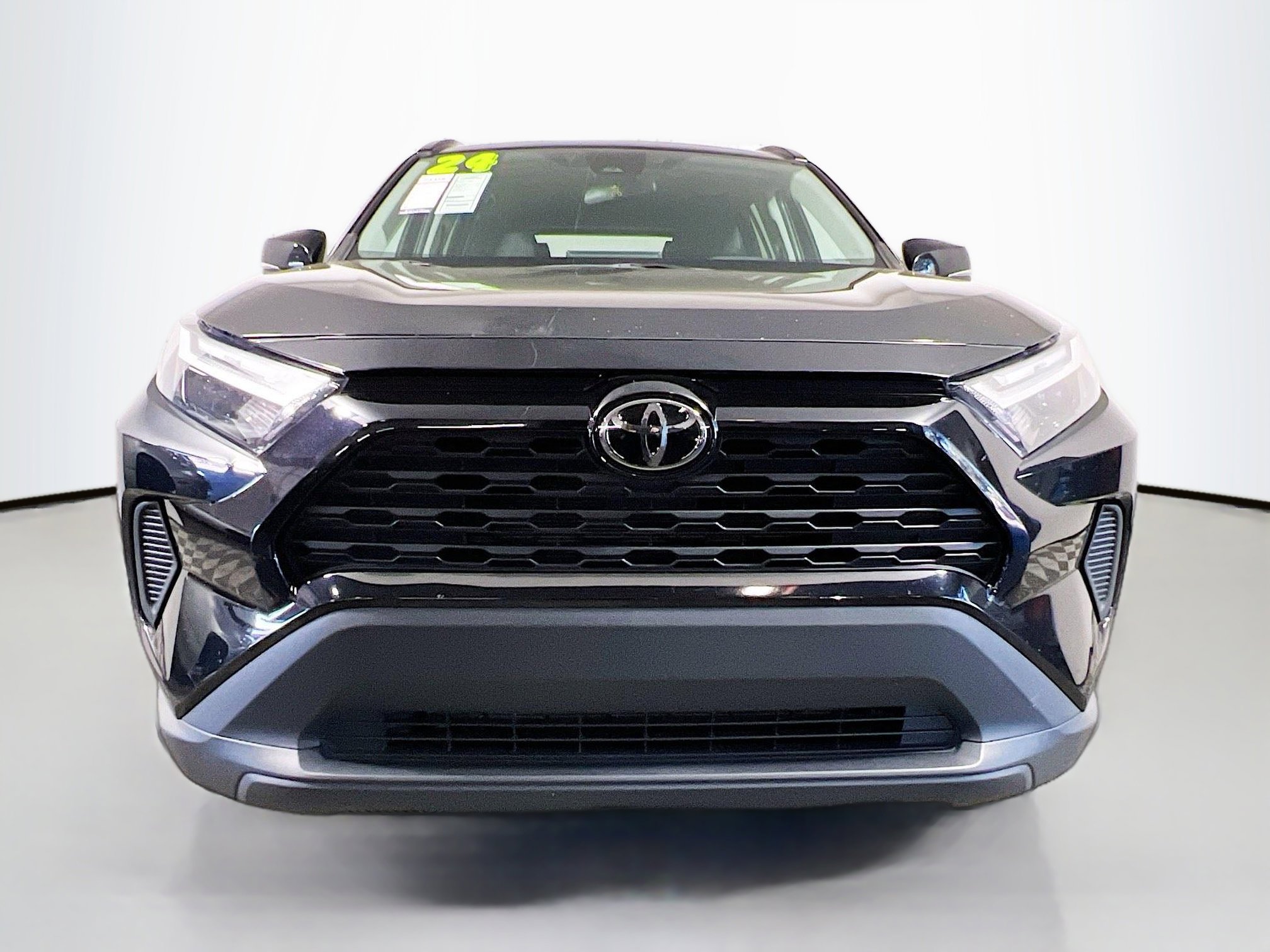 Used 2024 Toyota RAV4 XLE image 11