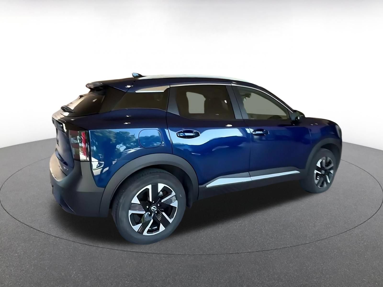 Used 2026 Nissan Kicks SV w/ Cold Weather Package AWD/4WD image 14