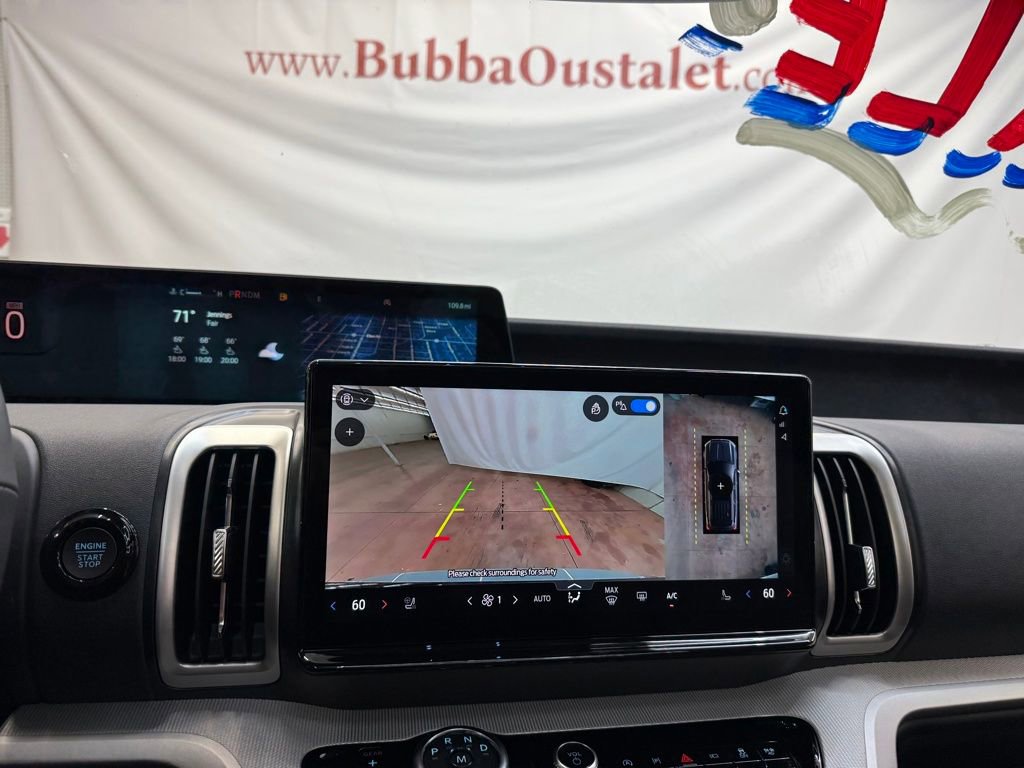 New 2025 Ford Expedition Active image 17