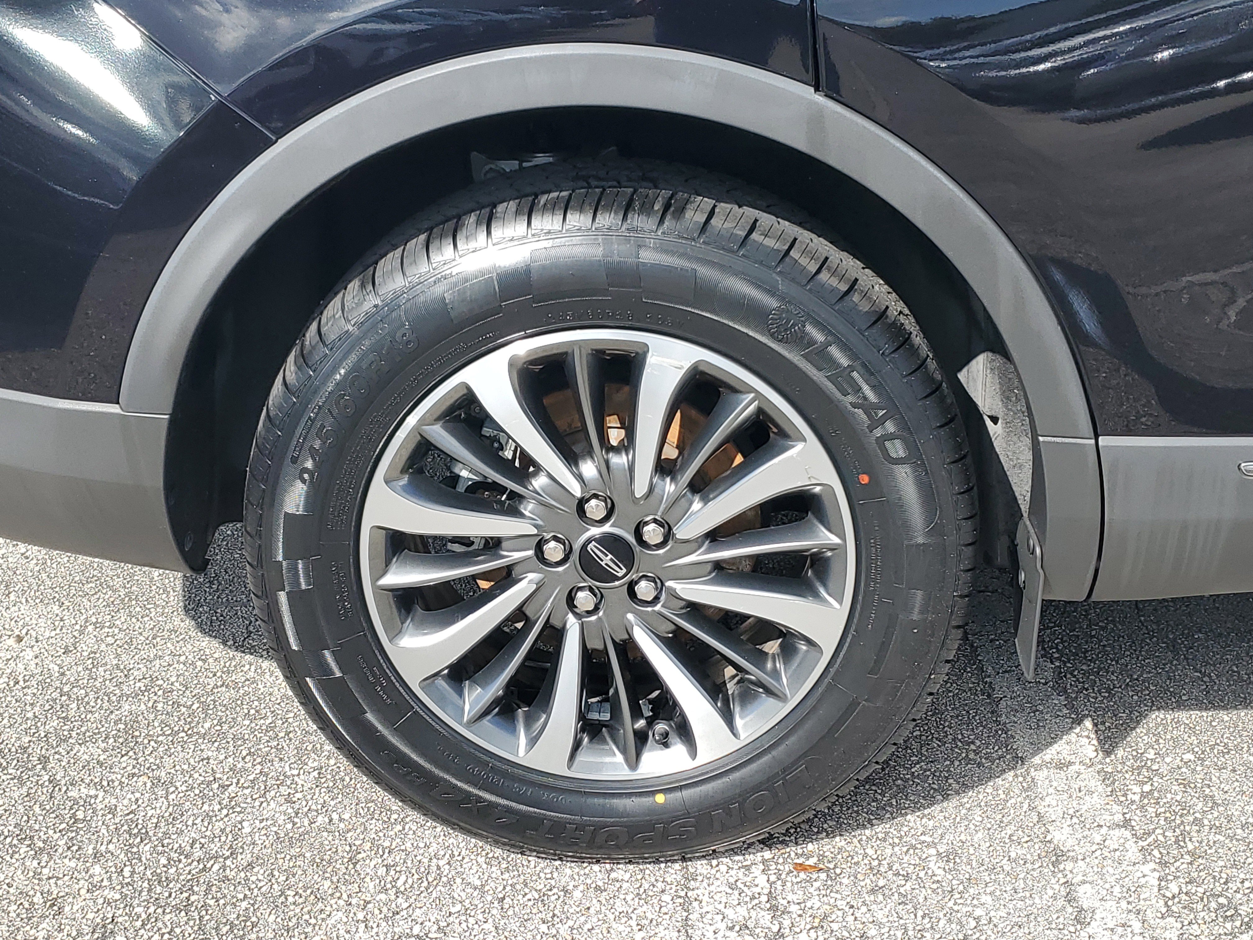 Certified 2022 Lincoln Nautilus FWD w/ Premium Package image 7