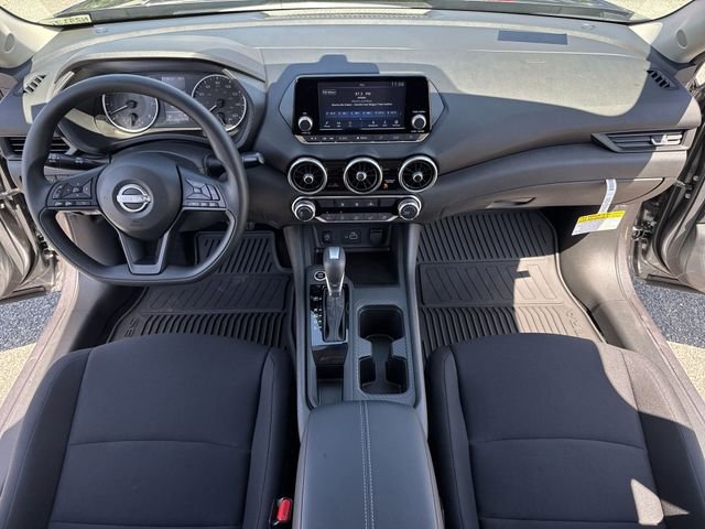 Used 2025 Nissan Sentra S image 9