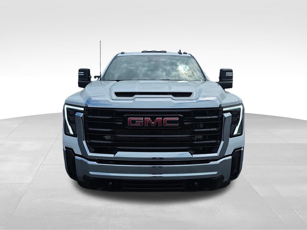 Used 2025 GMC Sierra 3500 Pro w/ Convenience Package AWD/4WD image 8
