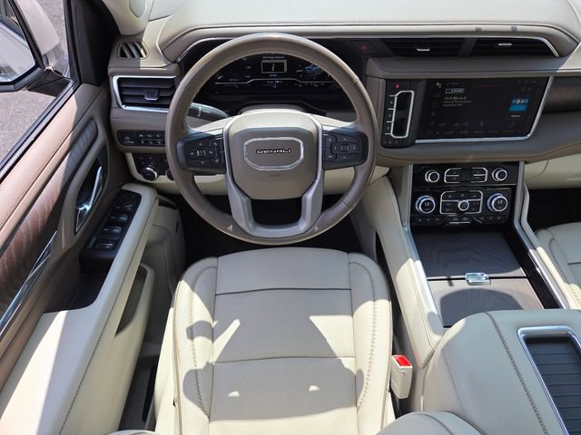 Used 2023 GMC Yukon XL Denali w/ LPO, Floor Liner Package AWD/4WD image 32